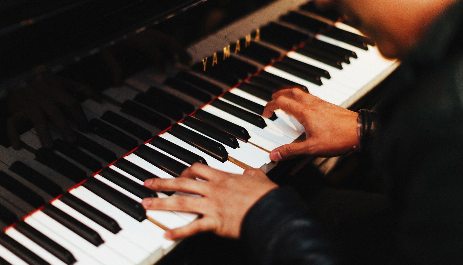 Person playing the Piano